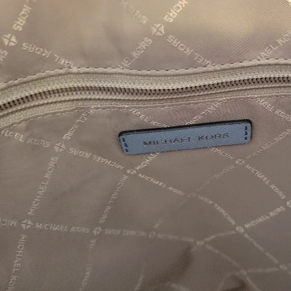 Michael Kors Light Blue Tote Bag - Picture 6 of 11